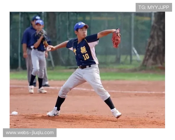 决赛关键时刻：徐佳首局本垒打，陈佳四局安打奠定胜局